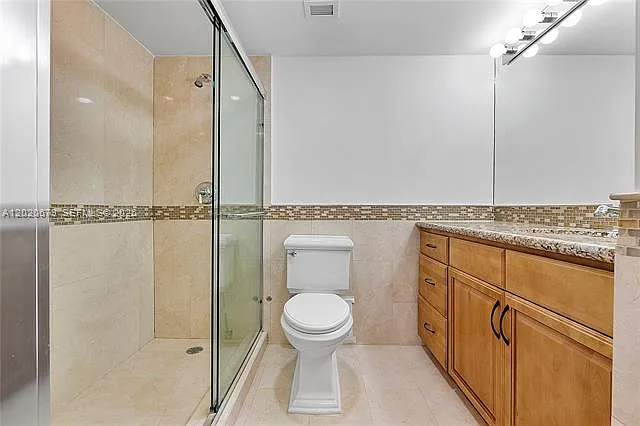 1600 S Bayshore Ln #6A — Photo 16