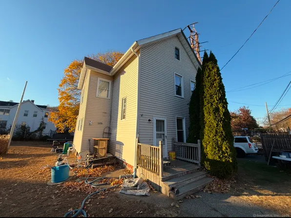 315 Wakelee Avenue, Ansonia, CT 06401