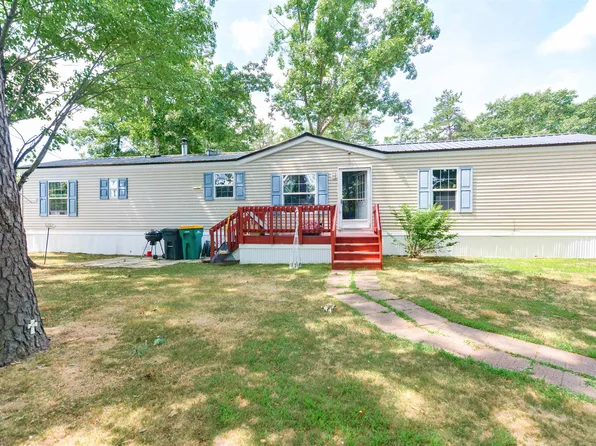 45 Melrose Drive, Rochester, NH 03868