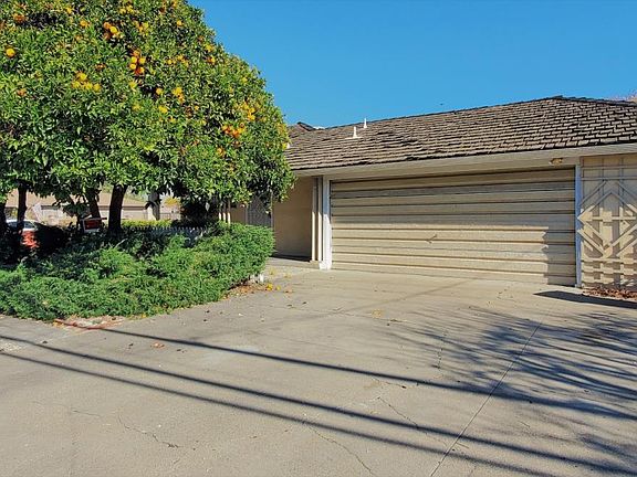 5th image of 2490 Bailey Ave