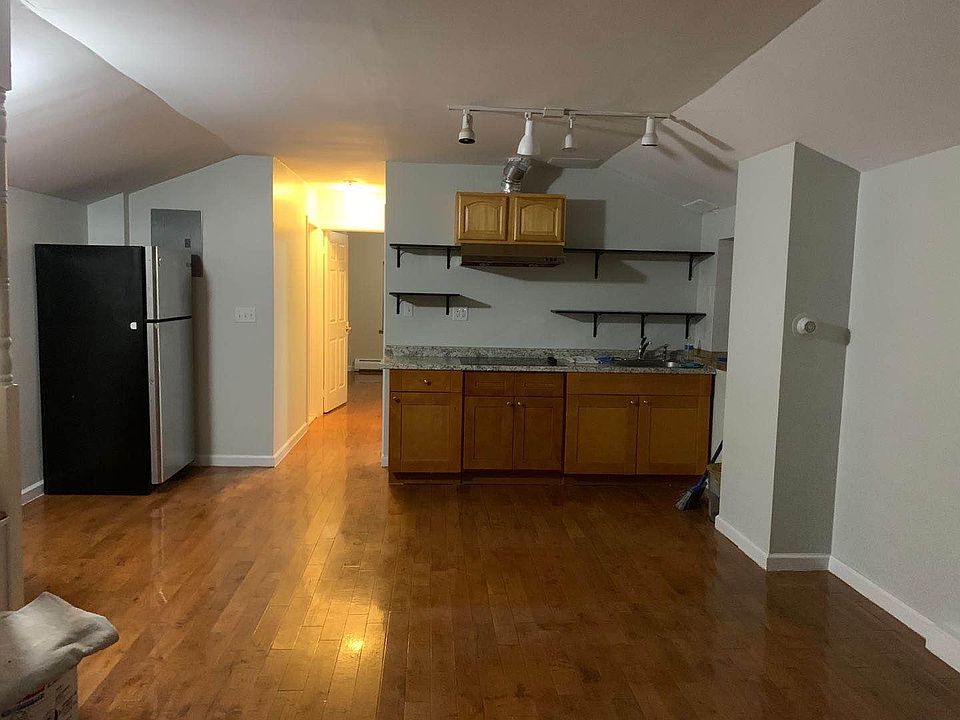 1st image of 16108 43rd Ave Fl 2