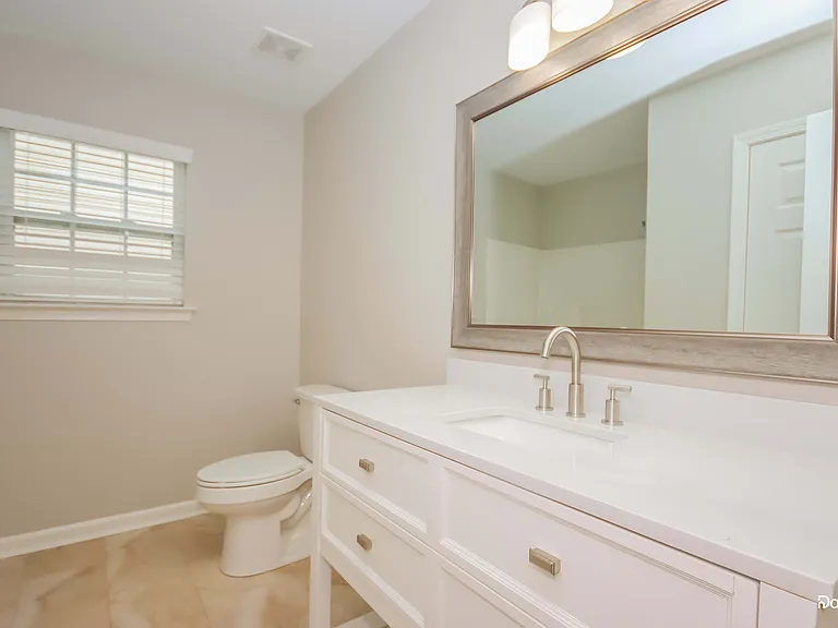 2218 Taras Trace Dr — Photo 12
