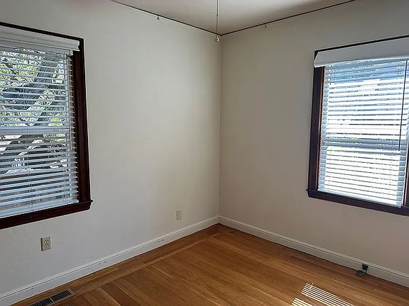 5th image of 663 Harvard Ave