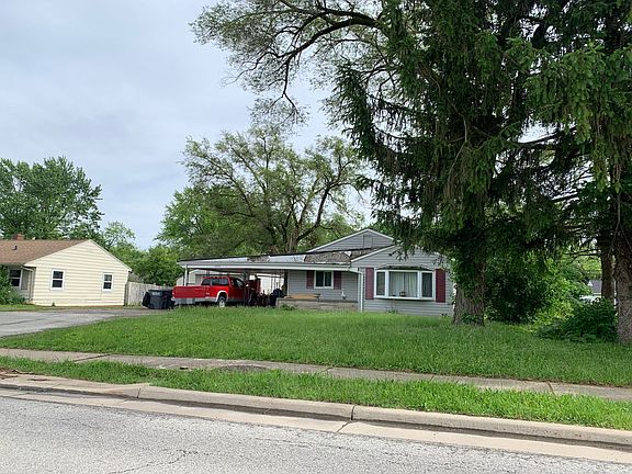 2nd image of 2529 W Sycamore St