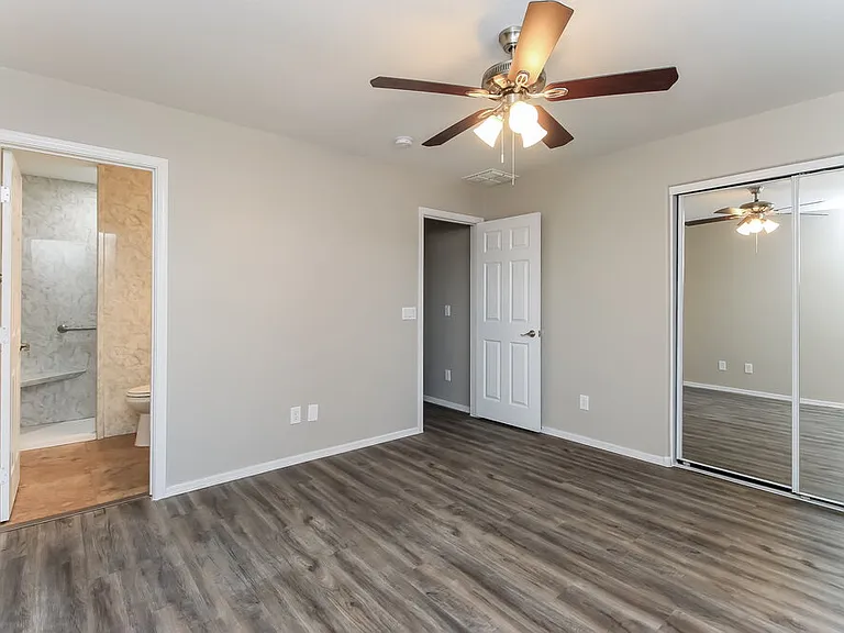 2443 E Meadow Mist Ln — Photo 8