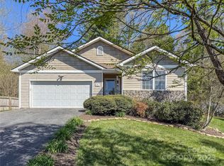 204 Karla Cir, Hendersonville, NC 28739