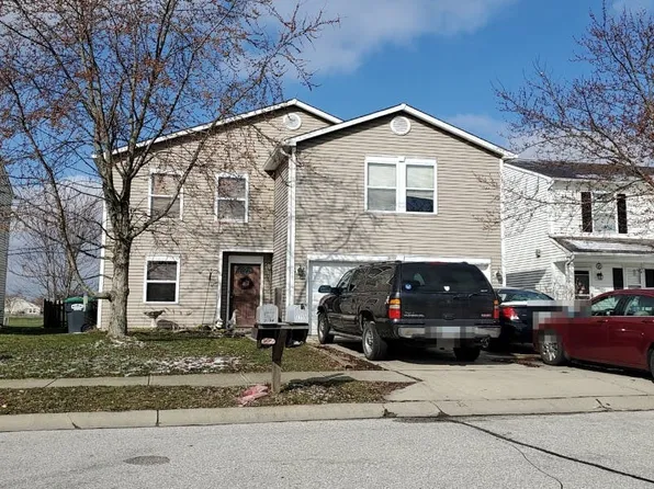 2158 Summer Breeze Way, Greenwood, IN 46143