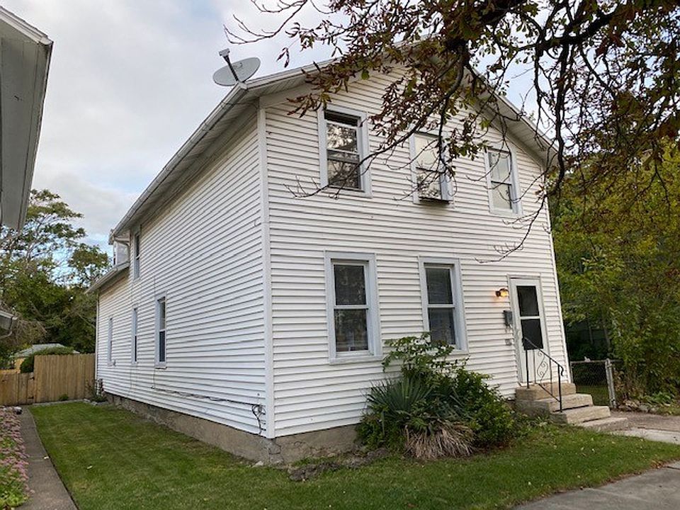 1st image of 529 E Madison St