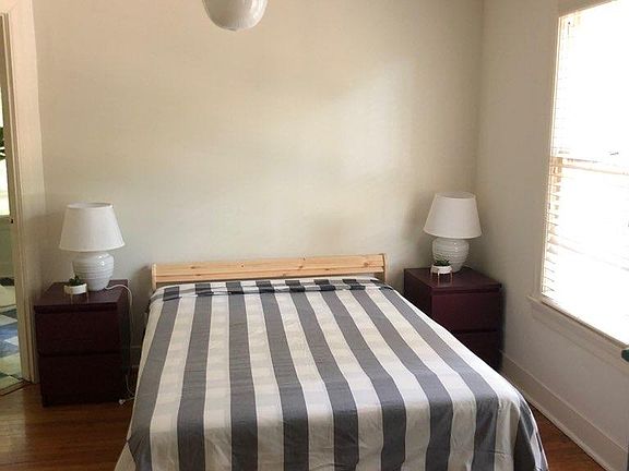 5th image of 3502 Hollywood Ave #B