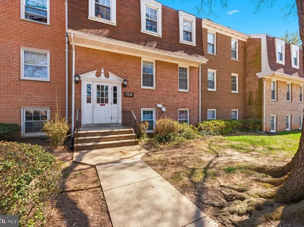 754 Quince Orchard Blvd #10, Gaithersburg, MD 20878