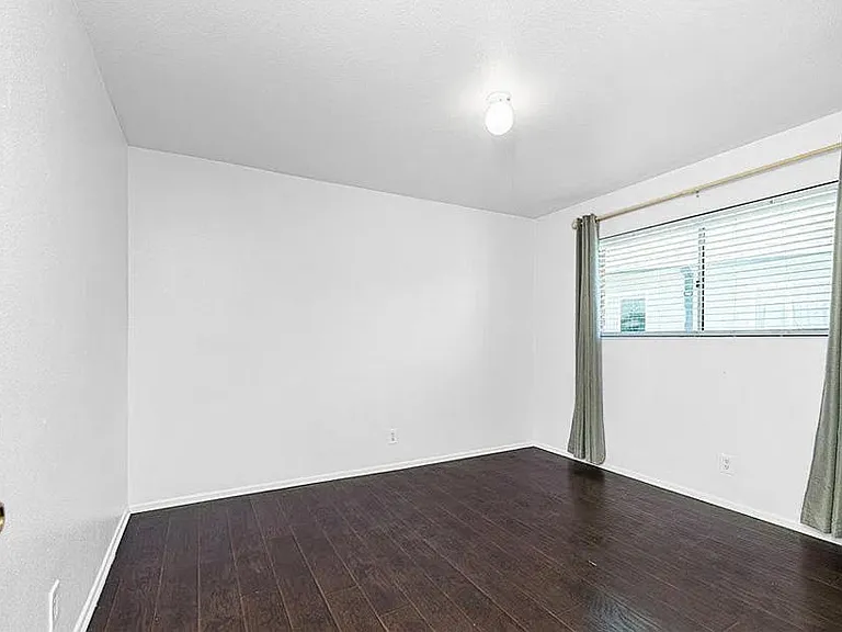 31850 Railroad Canyon Rd — Photo 10