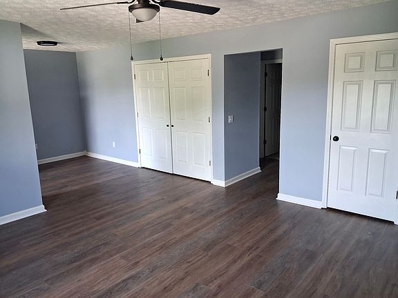 4th image of 170 Ruby Ln #D