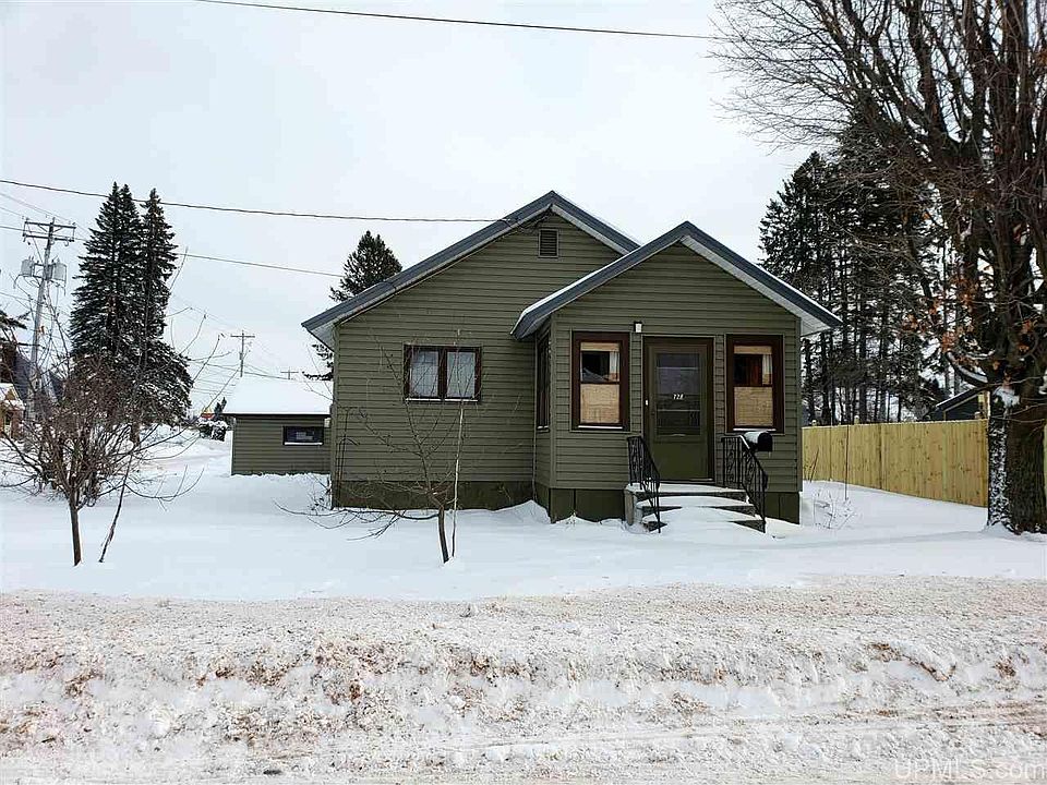 1st image of 728 Douglas Blvd