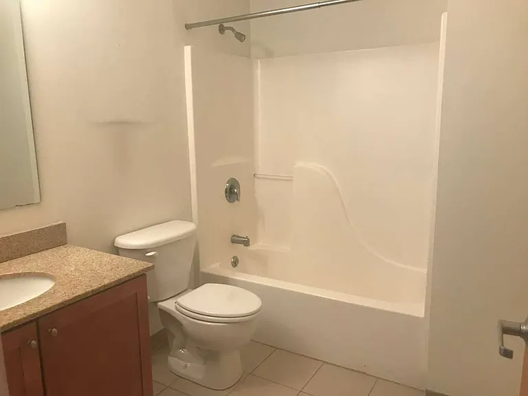 160 Fremont St #406 — Photo 8