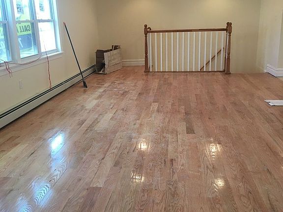 4th image of 9439 224th St
