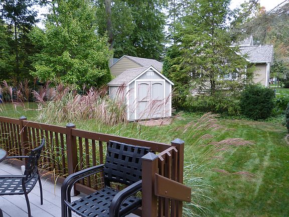 4th image of 207 Woodlawn Ave