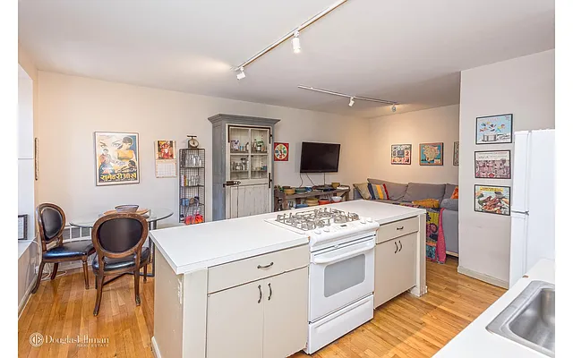 Rented by Douglas Elliman | media 3