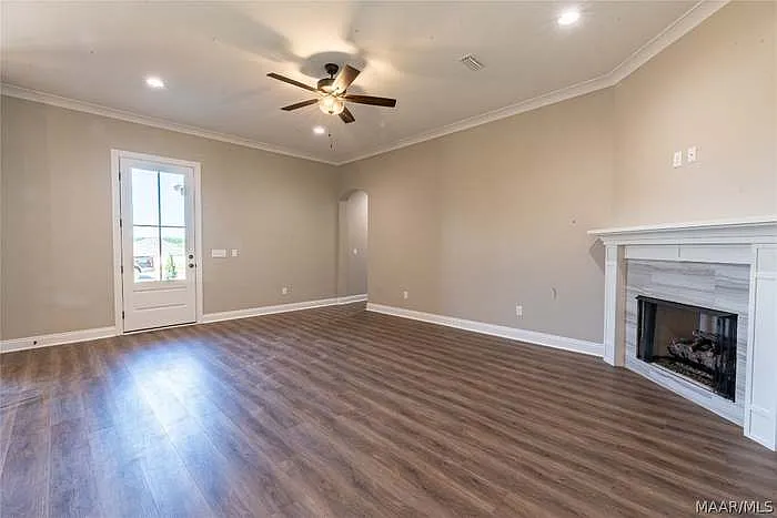 Building Photo - 507 Fountain Crest Dr