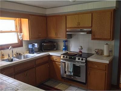 4th image of 26700 Gershwin Dr