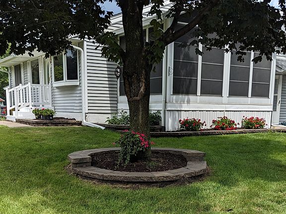 3rd image of 215 Keith Rd