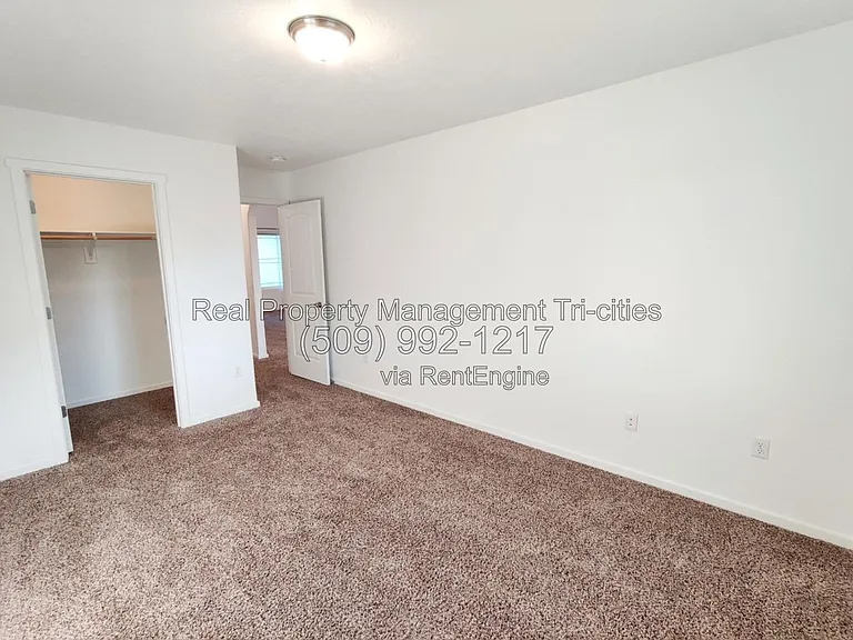 5825 Sidon Ln — Photo 12