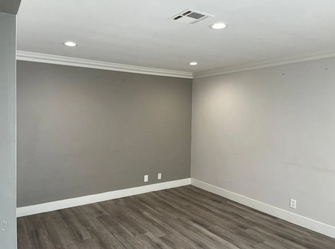 10615 Condon Ave — Photo 3