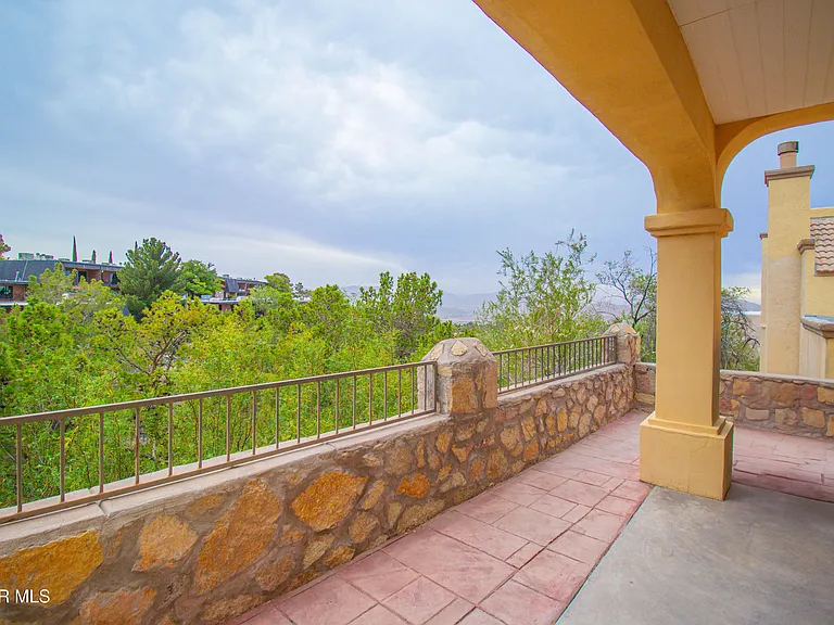 4744 Excalibur Dr — Photo 53