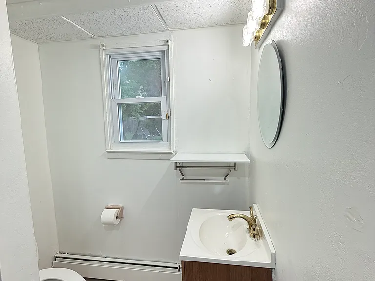 528 Jayne Blvd #1F — Photo 17
