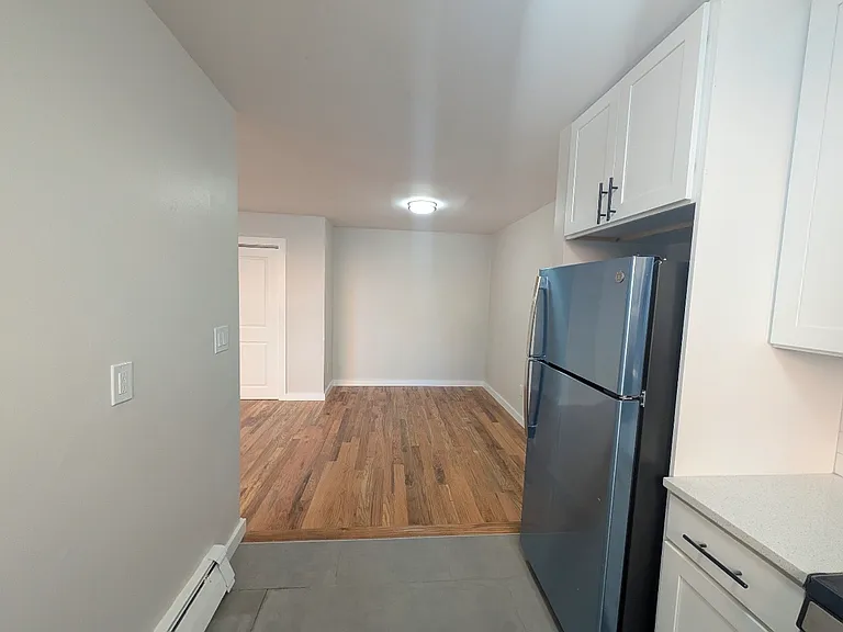 450 Lincoln Ave #A5 — Photo 3