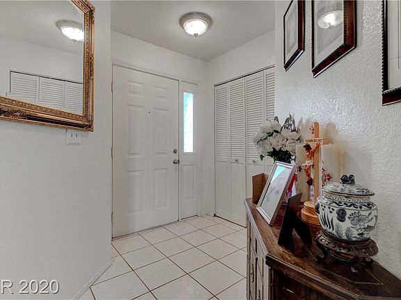 5th image of 8203 Lake Isle Ct