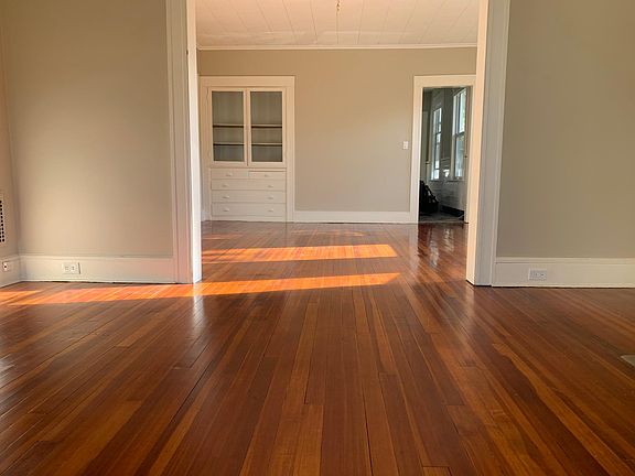 2nd image of 365 Brewster St #2
