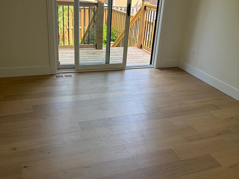 376 Mitchell Ave — Photo 14