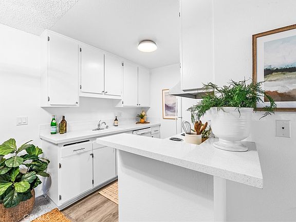 5th image of 564 N Bellflower Blvd Unit 116