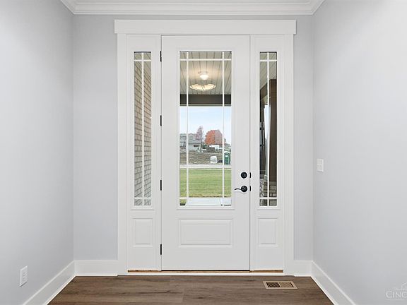 4th image of 4824 Aspen Dr