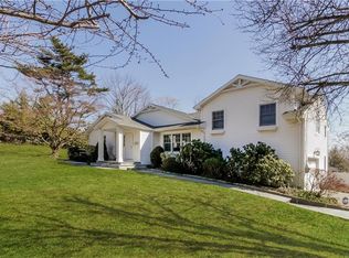 9 Old Oak Rd, Rye Brook, NY 10573