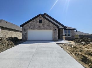 3006 Leopard Ln, Ennis, TX 75119