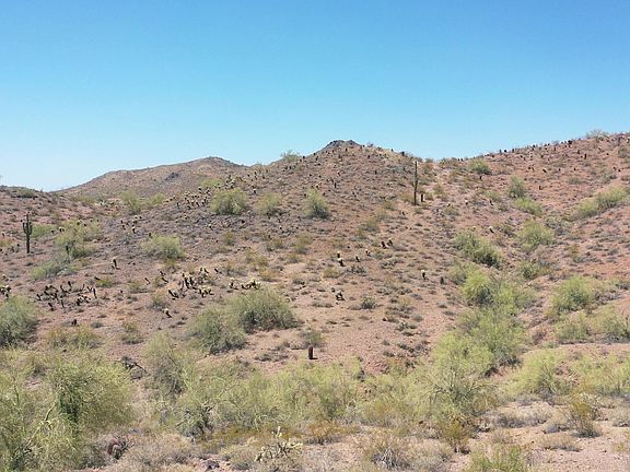 3rd image of 300 W QUARTZ ROCK Road #-