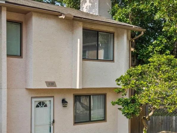 1139 Bloodworth Ln, Pensacola, FL 32504