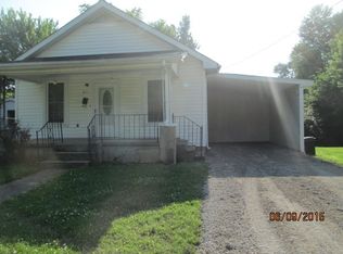 831 S 10th St, Mayfield, KY 42066