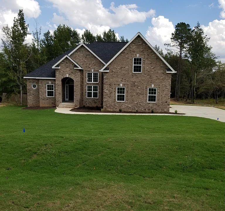 1st image of 235 Hidden Creek Cir