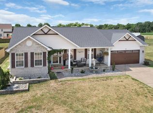 92 Jason Kyle Dr, Warrenton, MO 63383