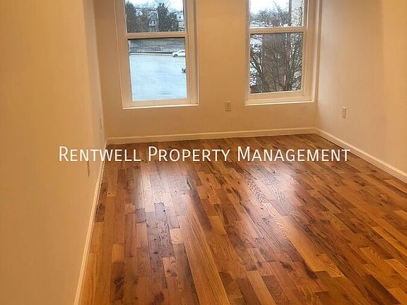 4th image of 120 E Main St #17