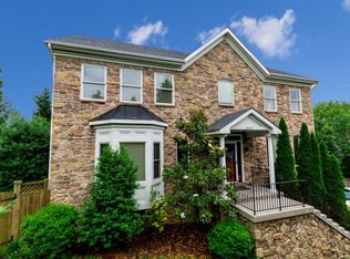 6312 Maryview St, Alexandria, VA 22310