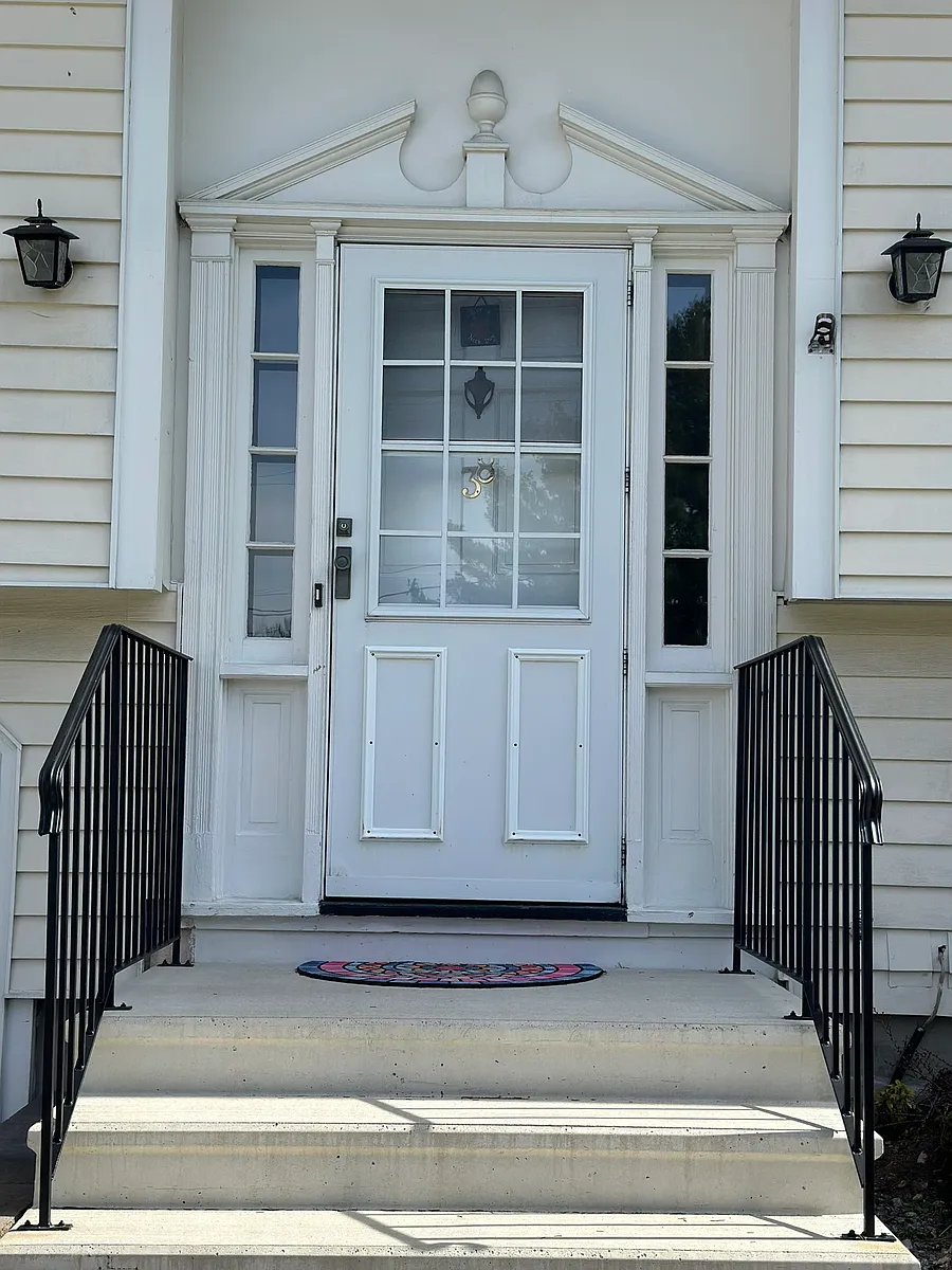 Building Photo - 38 Parkside Rd