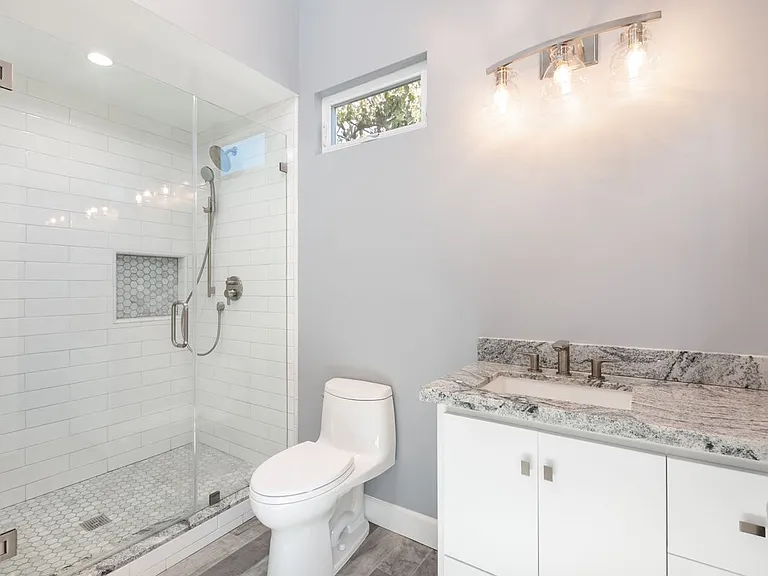 7849-7851 Airlane Ave — Photo 5