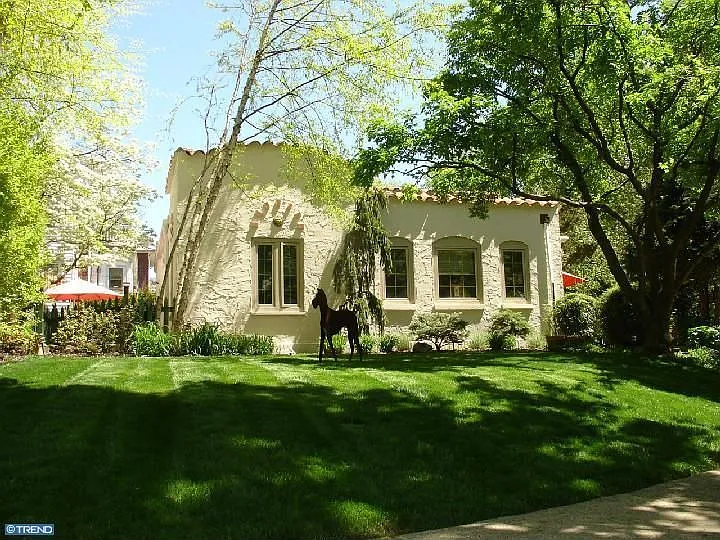 1149 Terrace Ave photo 1