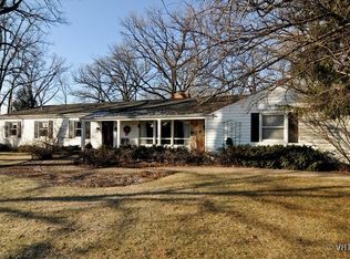 34 N Ridge Rd, Lake Forest, IL 60045