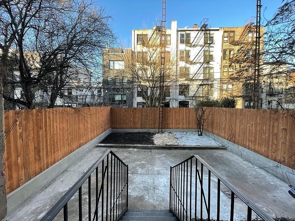 1st image of 719 Union St APT 1R