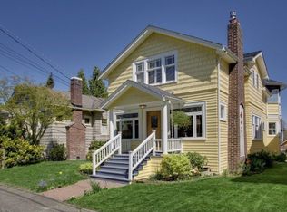 4656 Sunnyside Ave N, Seattle, WA 98103