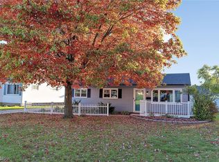 5573 Decker Rd, North Olmsted, OH 44070